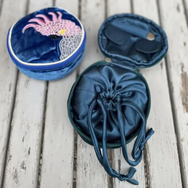 SILK VELVET JEWELLERY POUCH - Image 2